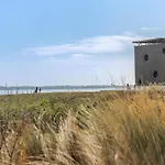 Апартаменты De Brouwersdam