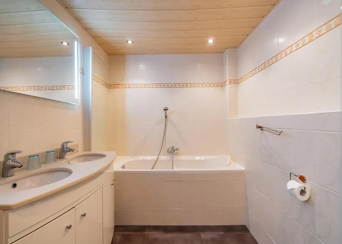 De Brouwersdam Apartment *